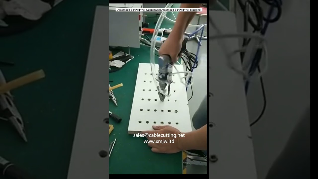 Automatický šroubovák na míru – rychlá a spolehlivá šroubovací linka