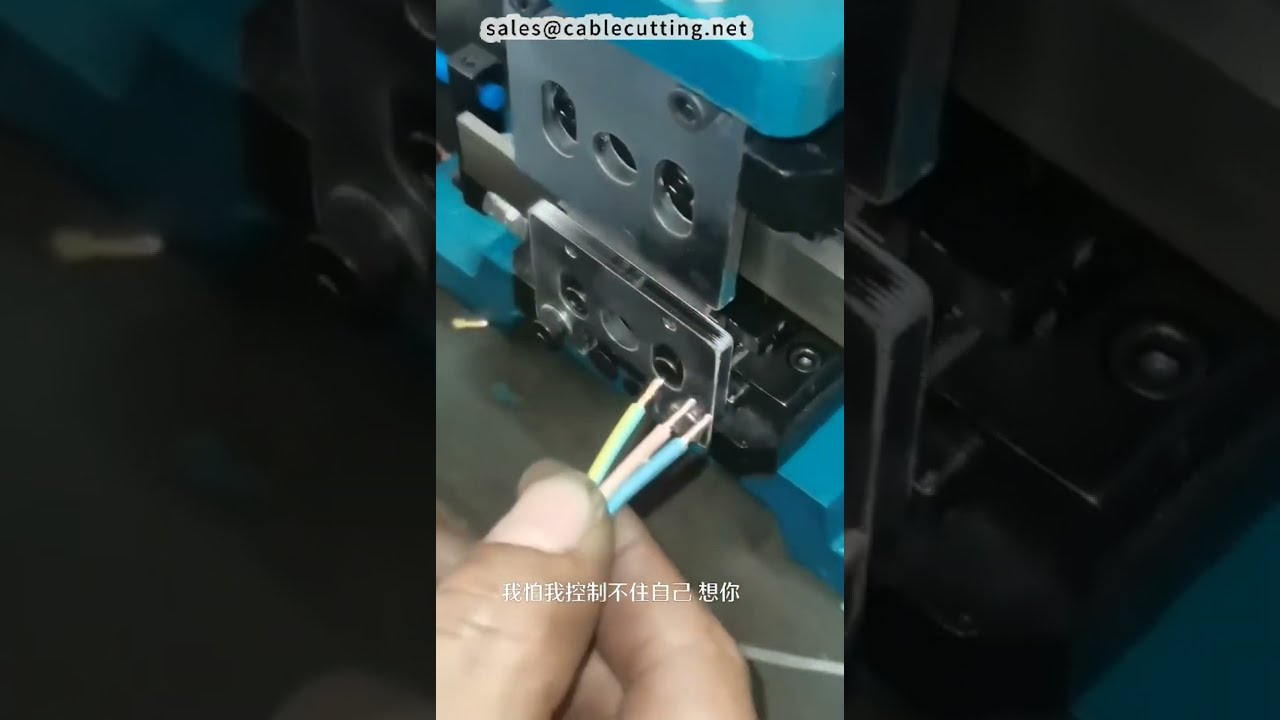 Cenově dostupný stroj na odizolování a kroucení gumových kabelů – efektivní #factory #machine #diy