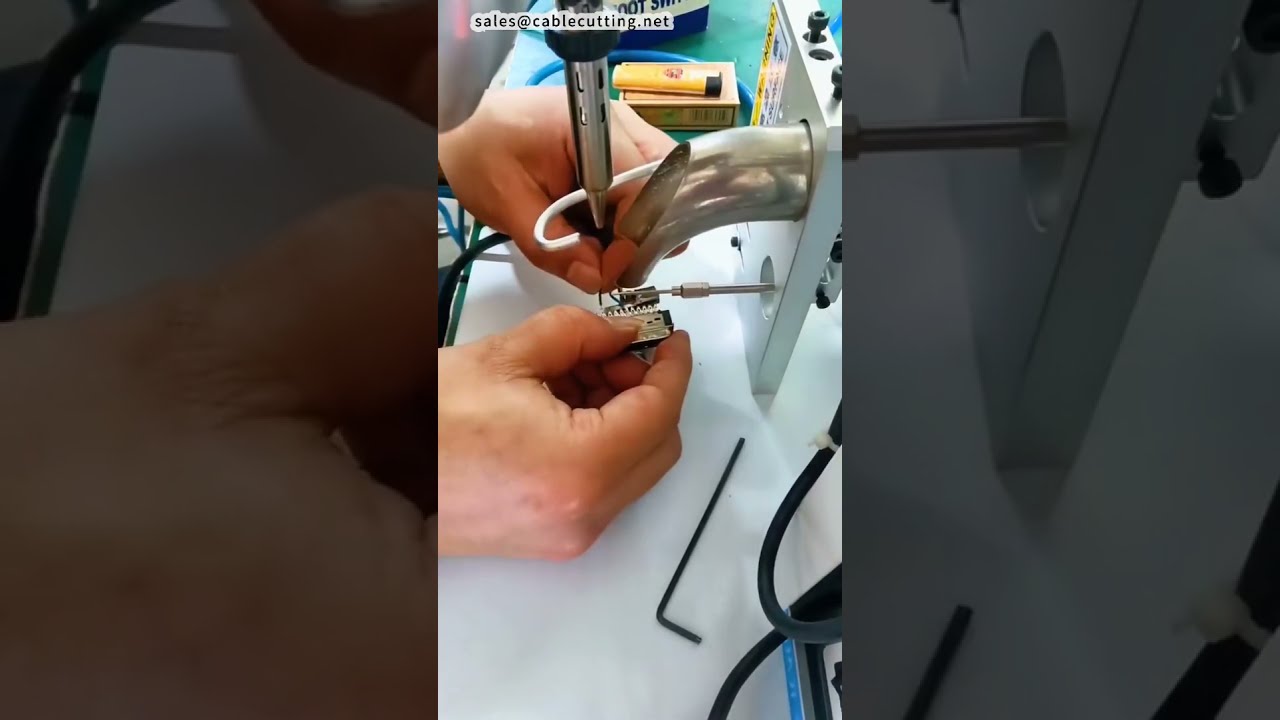 Poloautomatická pájecí stanice s univerzálním jednoúčelovým přípravkem | Továrna a DIY