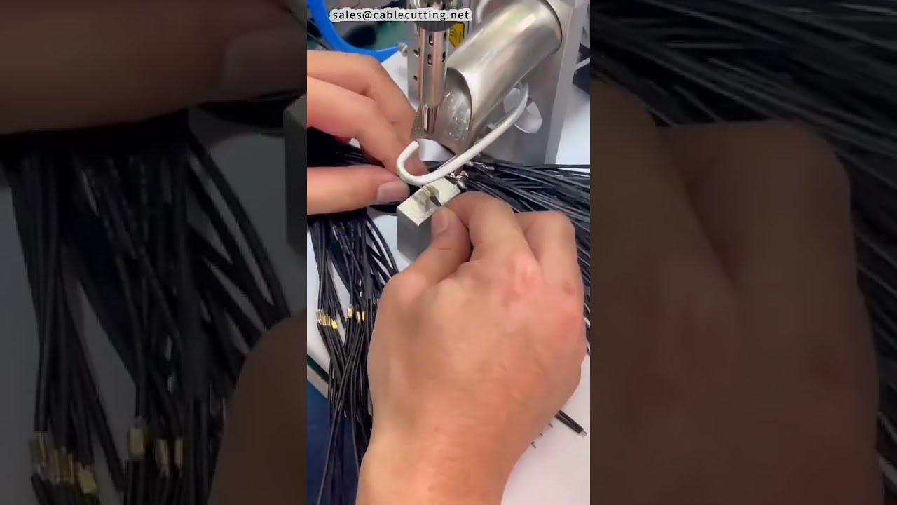 Manuální krimpování měděných spojek a pájení – ukázka #továrna #stroj #diy