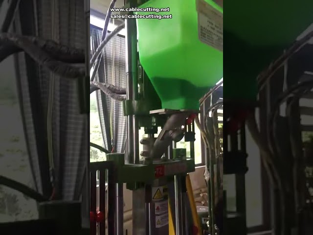 15T Automatic vertical injection molding machine, power plug small wire plastic products injection m