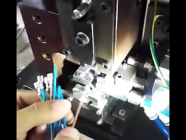 Automatický odizolovací a páskovací stroj na ploché kabely – pro jednovodičové/vícevodičové a sluchátkové kabely