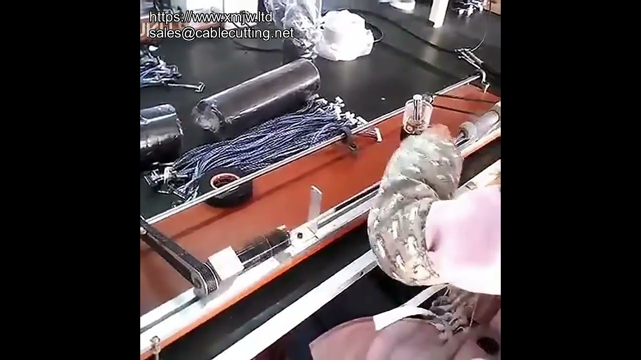 Poloautomatický stroj na plné obalení drátů páskou - Navíjecí zařízení pro elektrické vodiče