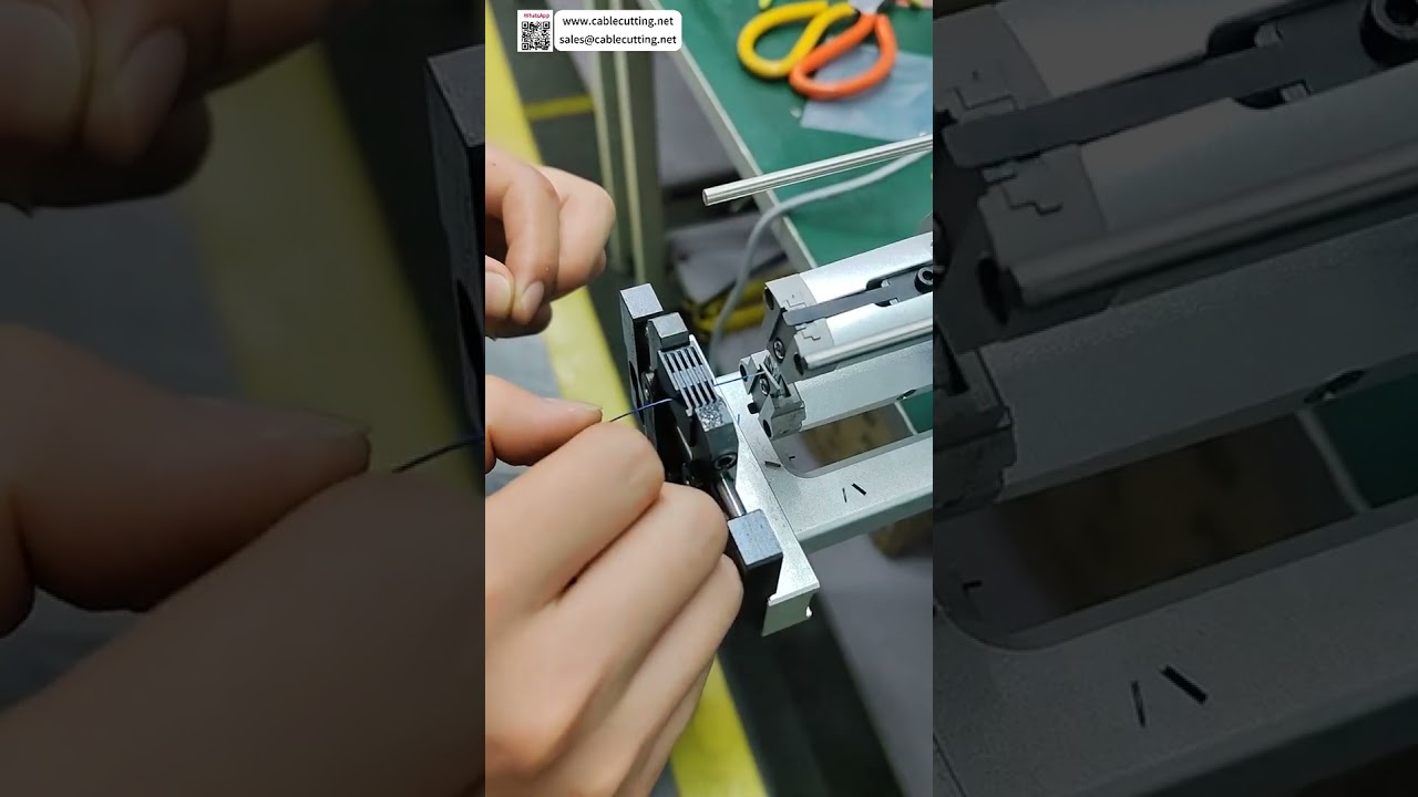 Stroj na odizolování koaxiálního kabelu – dokonalé 3vrstvé odizolování pro ultratenký drát 34 AWG - Shorts