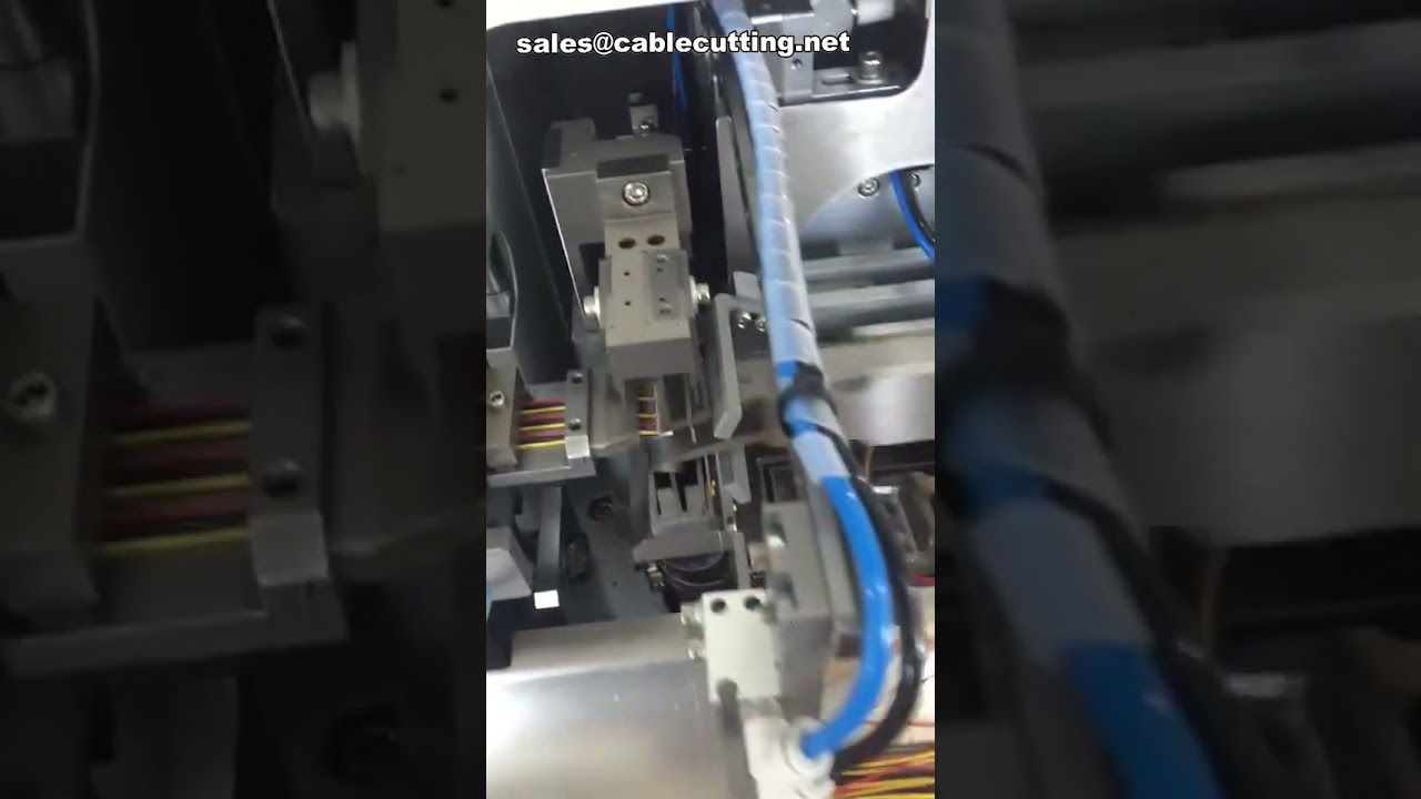 Automatický montážní stroj na konektory | Krimpování a pocínování drátů