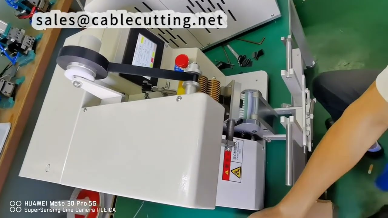 Plně elektrický stroj na bodové páskování kabelových svazků