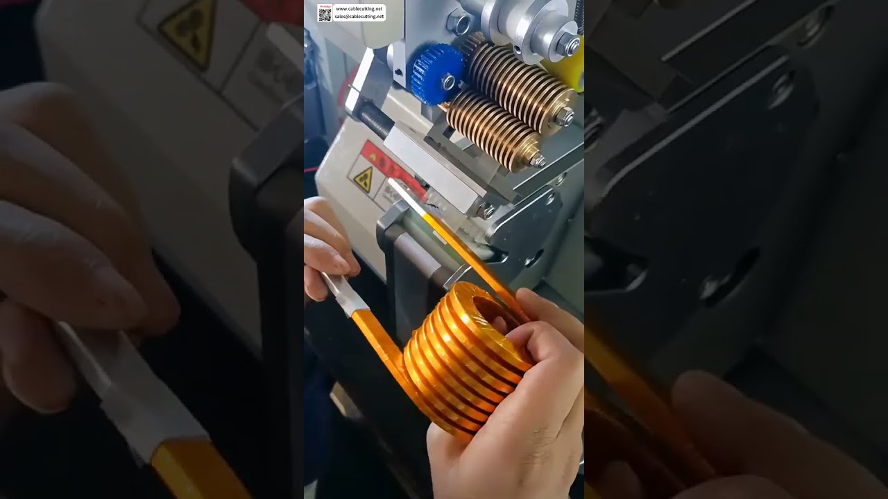 Profesionální automatický páskovací stroj Spot Tape pro bezpečné a rychlé izolační páskování kabelových svazků