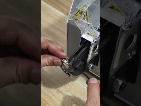 Snadné a bezpečné krimpování krokosvorek pomocí elektrického krimpovače | Tovární stroj