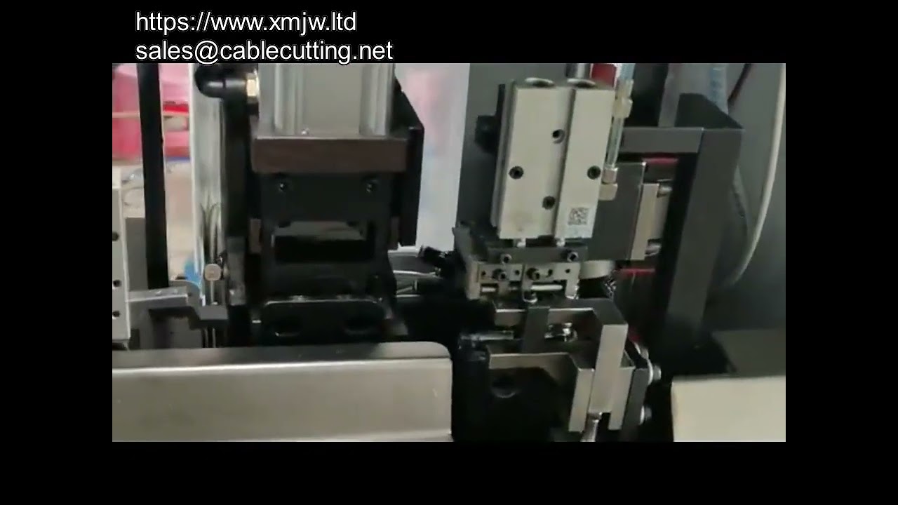 Plně automatický stroj na řezání, odizolování a krimpování vodičů – rychlé a přesné krimpování terminálů
