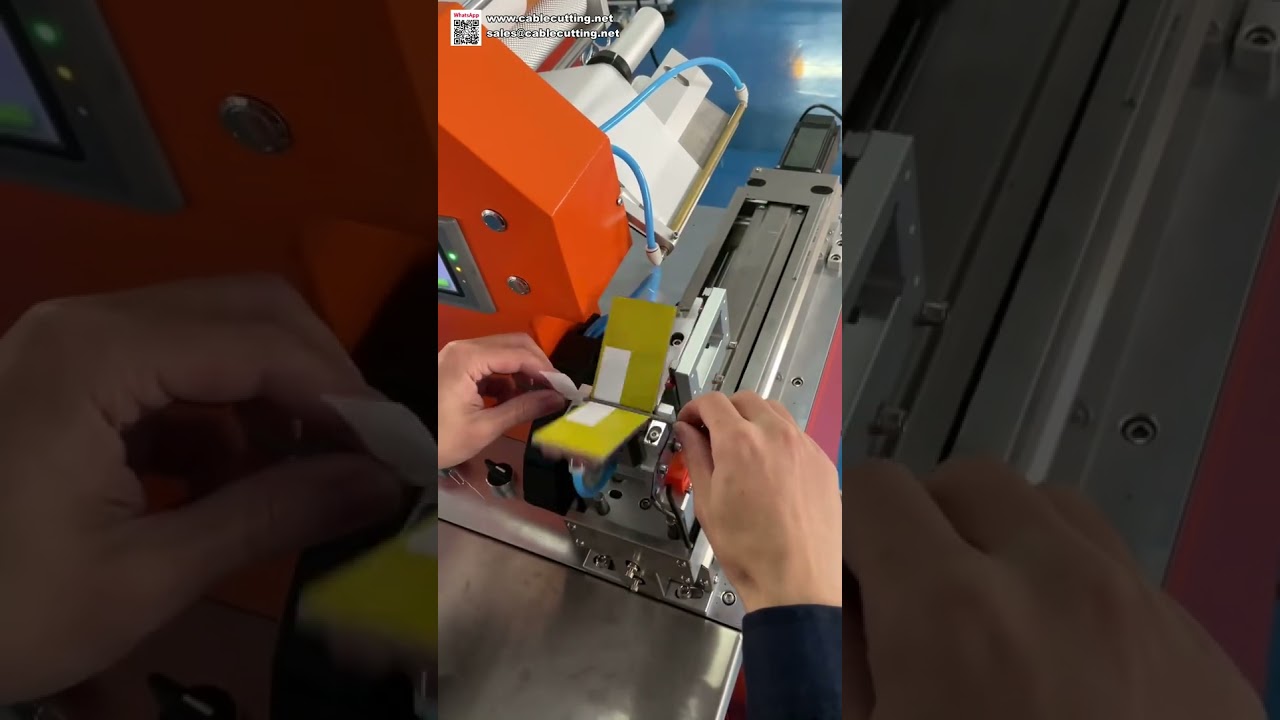 Automatický stroj na popisování drátů s vysoce citlivým senzorem | Aplikátor nálepek na kabely