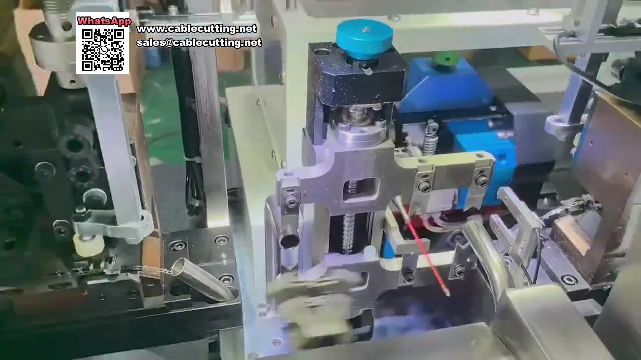 Automatický dvojhlavý krimpovací stroj na dráty s plně servomotorickým pohonem