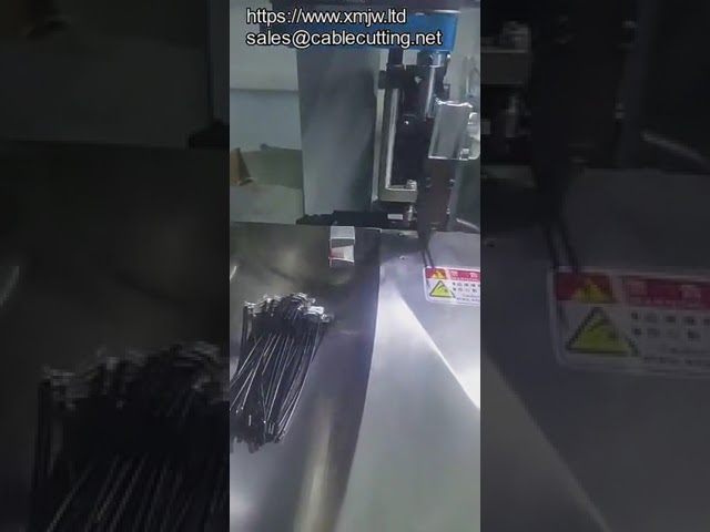 Plně automatický jednohlavý krimpovací stroj na kabely: řezání, odizolování a kroucení