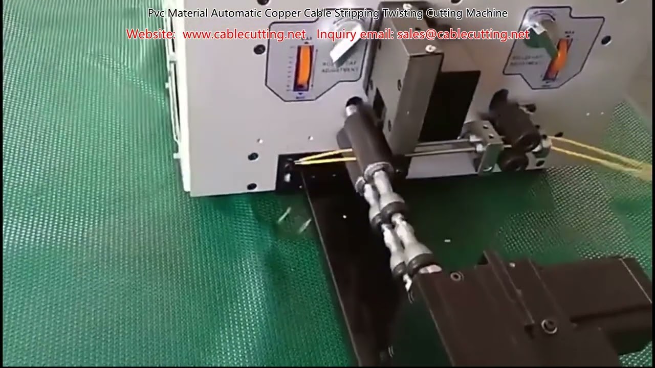 Automatický stroj na odizolování, kroucení a řezání měděných kabelů s PVC izolací